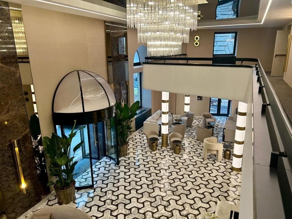 Готель Aria Palace by Omnia 4*