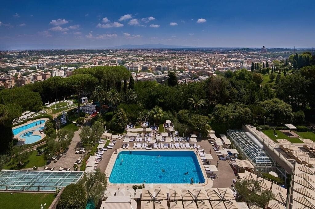 Готель Rome Cavalieri Hilton 5*