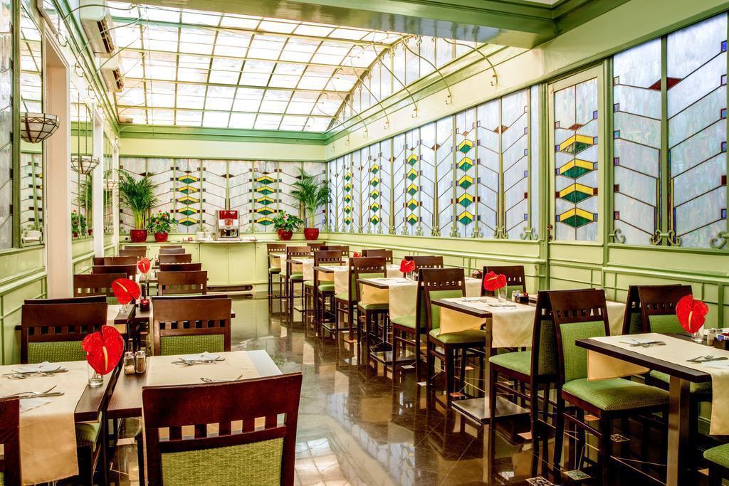 Фото Alexandra Hotel 3*