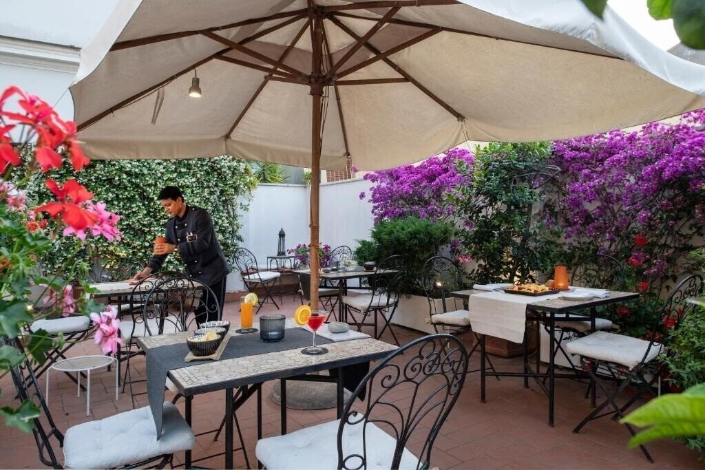 Фотографія Hotel Alpi Roma 4*