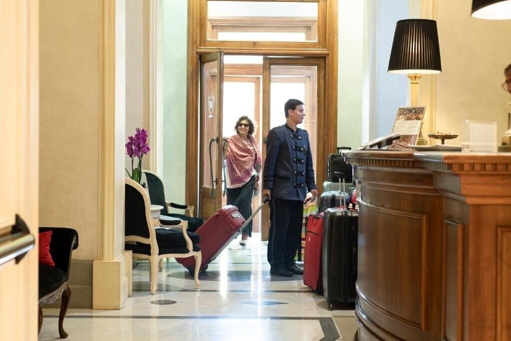 Зображення Hotel Alpi Roma 4*