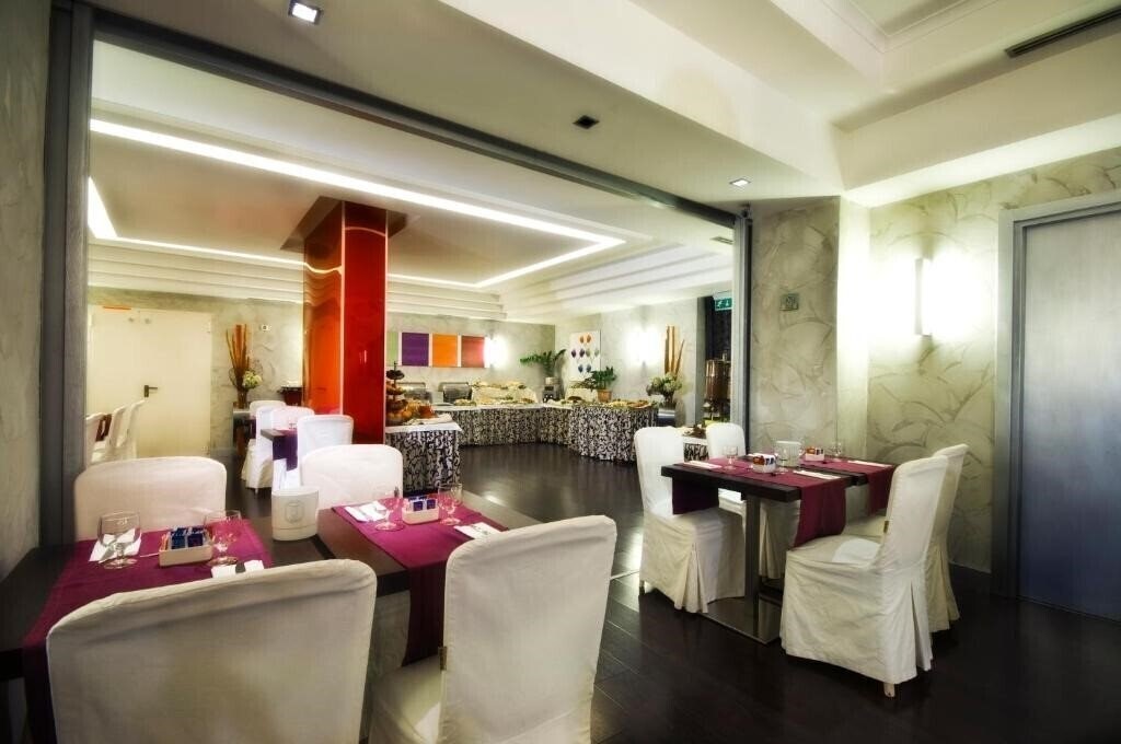 Фото Ariston Rome 4*