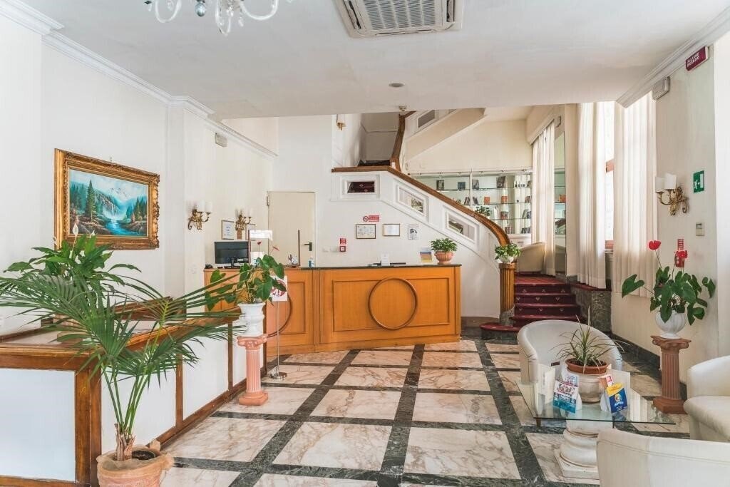 Готель San Giusto 3*