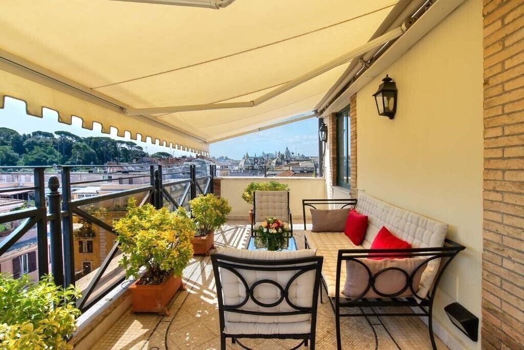 Отель River Palace 4*
