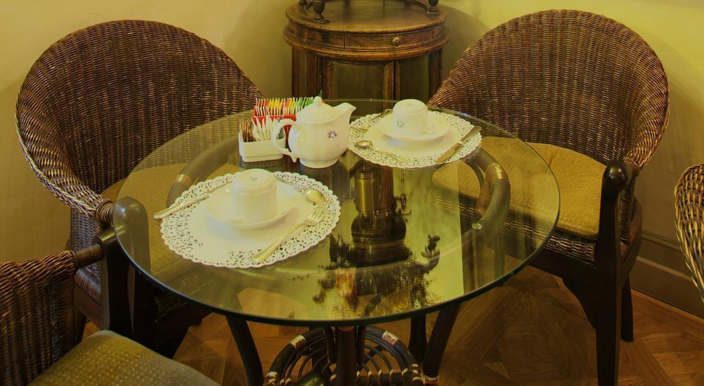 Отель Aventino 3*