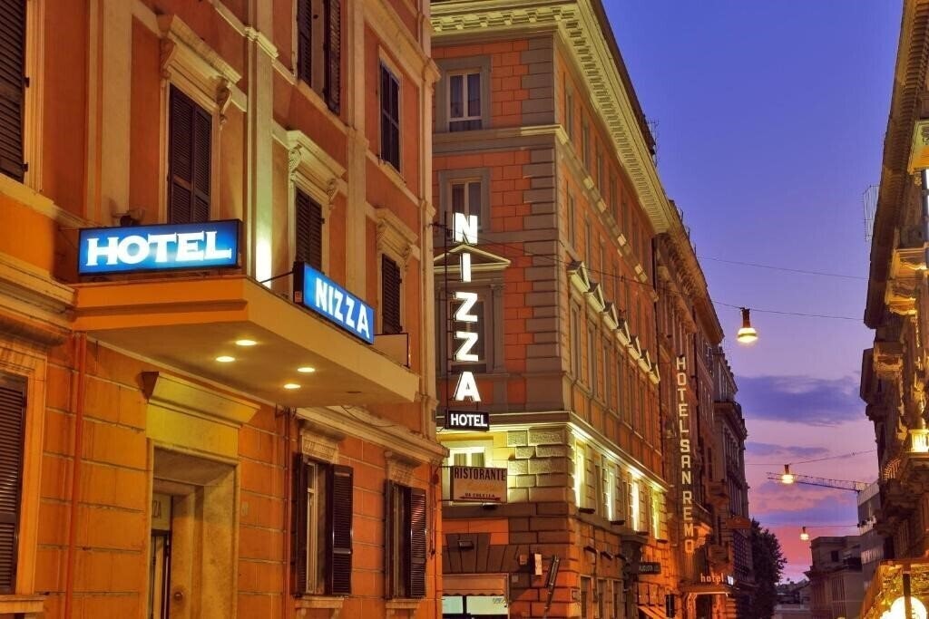 Отель Nizza 3*