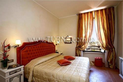 Готель Donna Camilla Savelli 4*