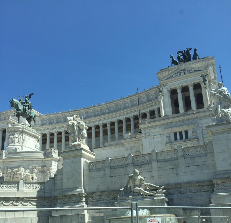 Отель Boutique Hotel Trevi 4*