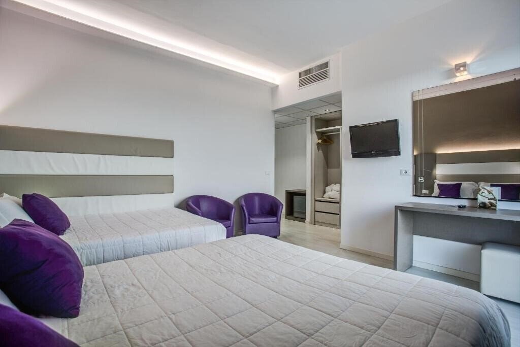 Фото Hotel Boemia 4*