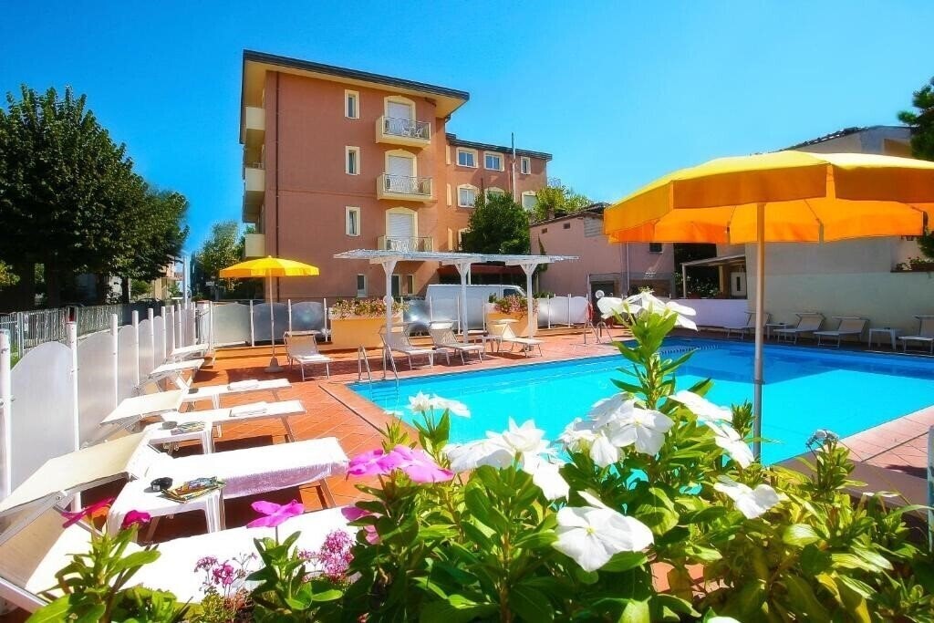 Готель Residence Girasoli 3*