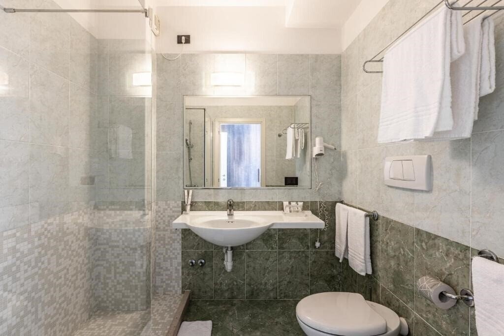 Фотографія Hotel Cristallo (Riccione) 4*