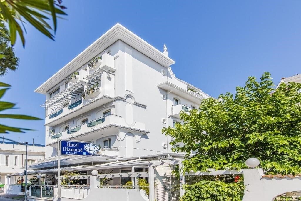 Готель Diamond (Riccione) 3*