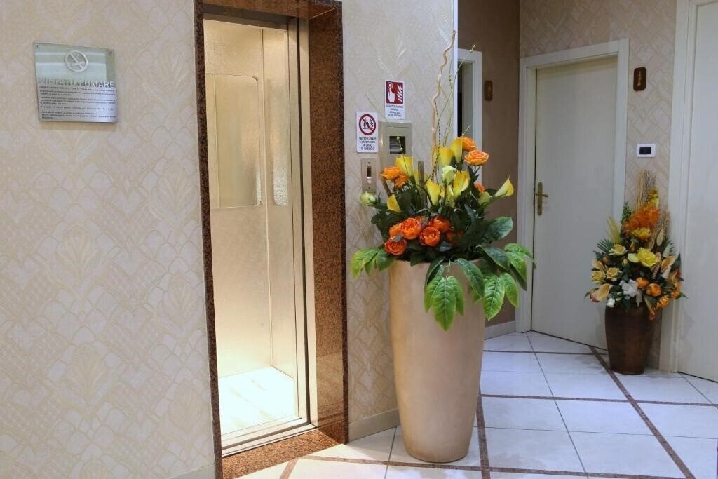 Картинка Busignani 3*