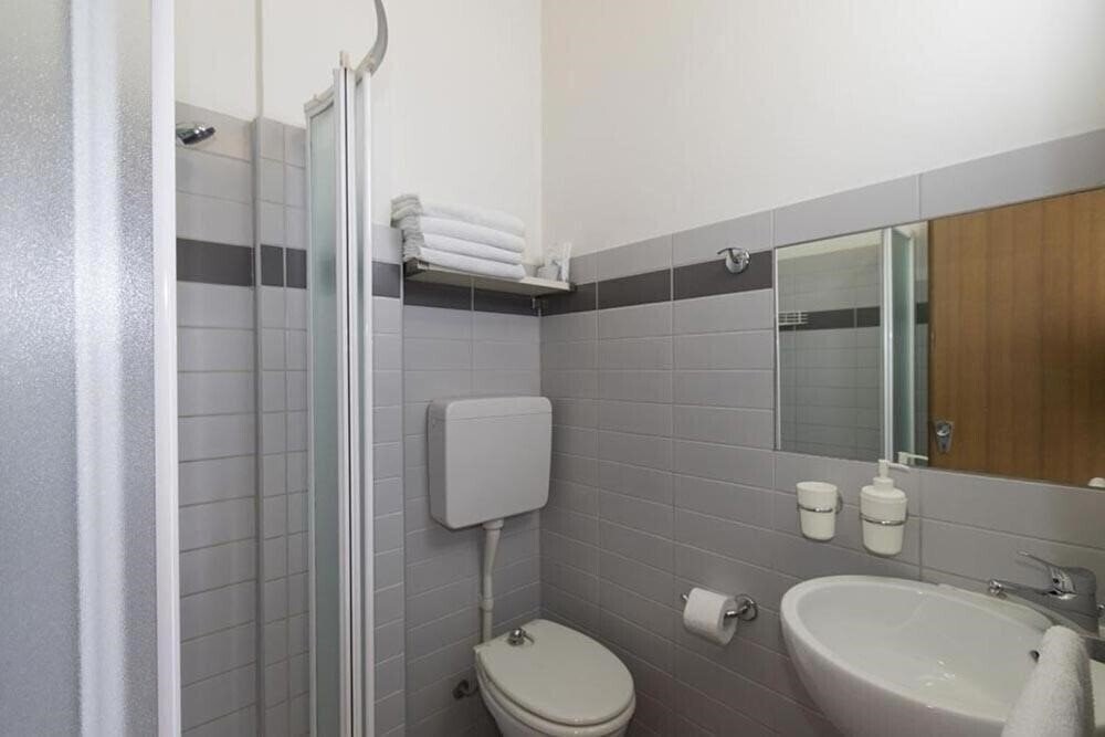 Фото Hotel Cosmos 3*