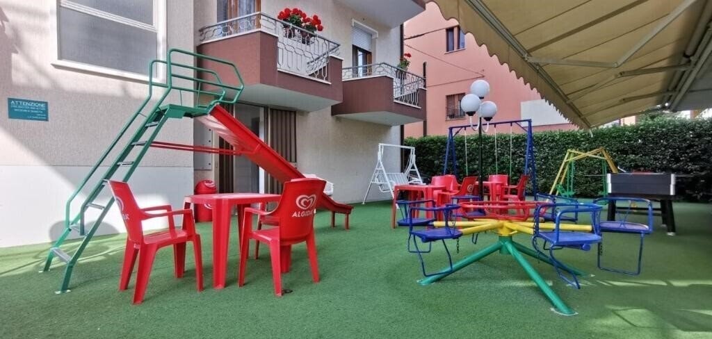 Картинка Hotel Cosmos 3*