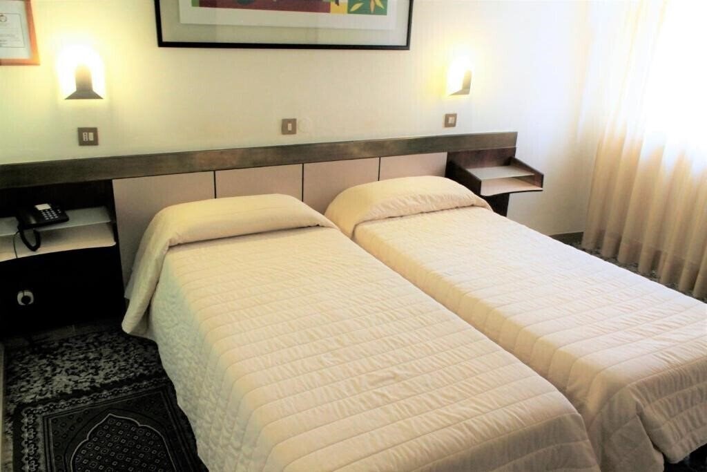 Готель Hotel Napoleon 2*