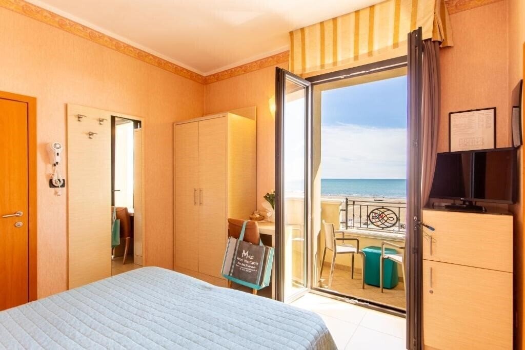 Фото Hotel Metropole 3*