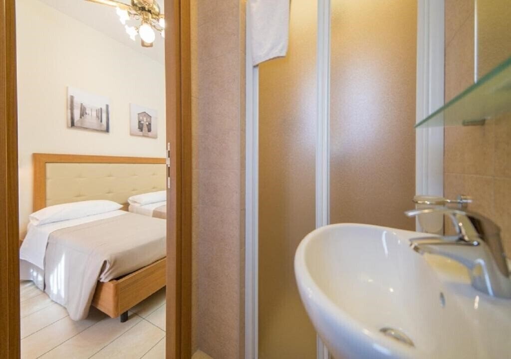 Отель Mediterraneo Cattolica 3*