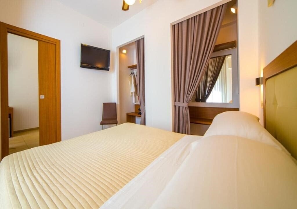 Картинка Mediterraneo Cattolica 3*