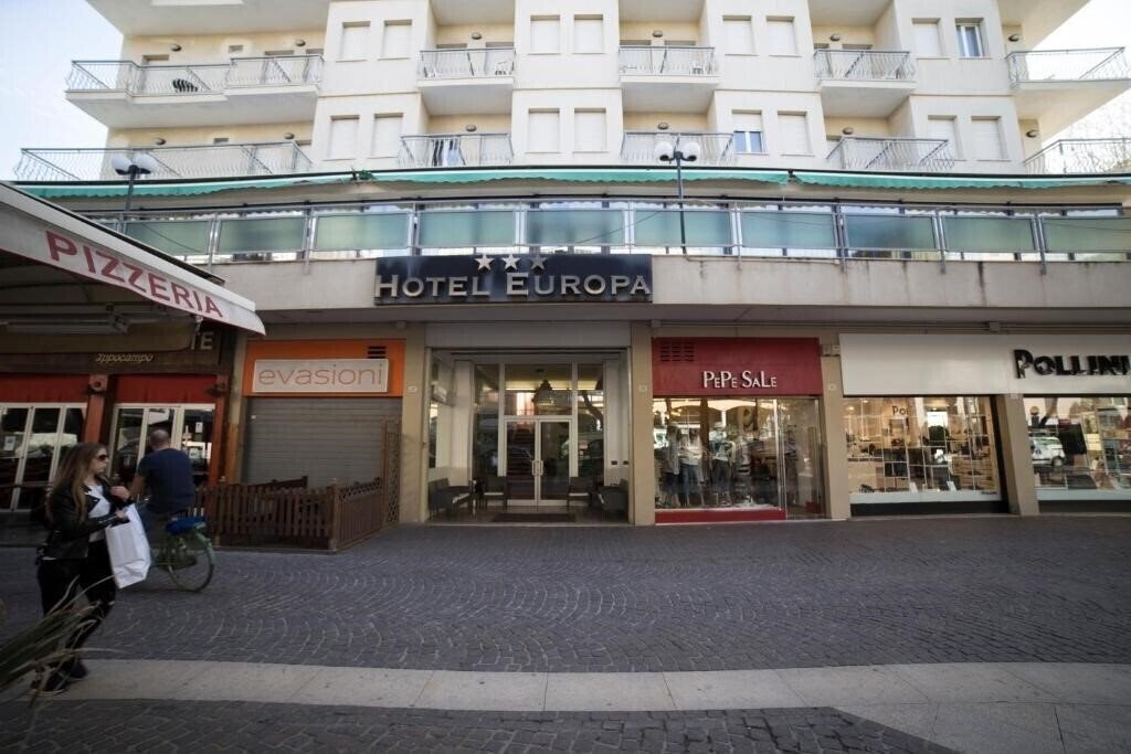 Готель Hotel Europa Rimini 3*