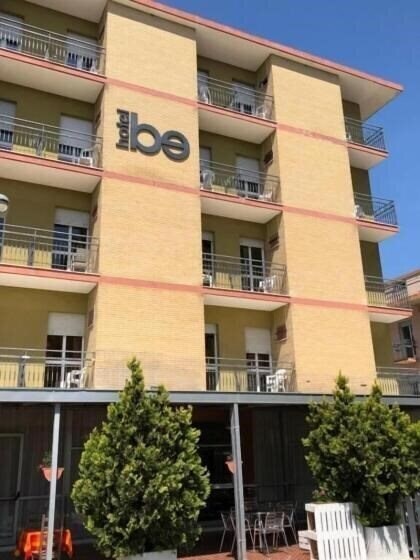 Готель Be Hotel 3*