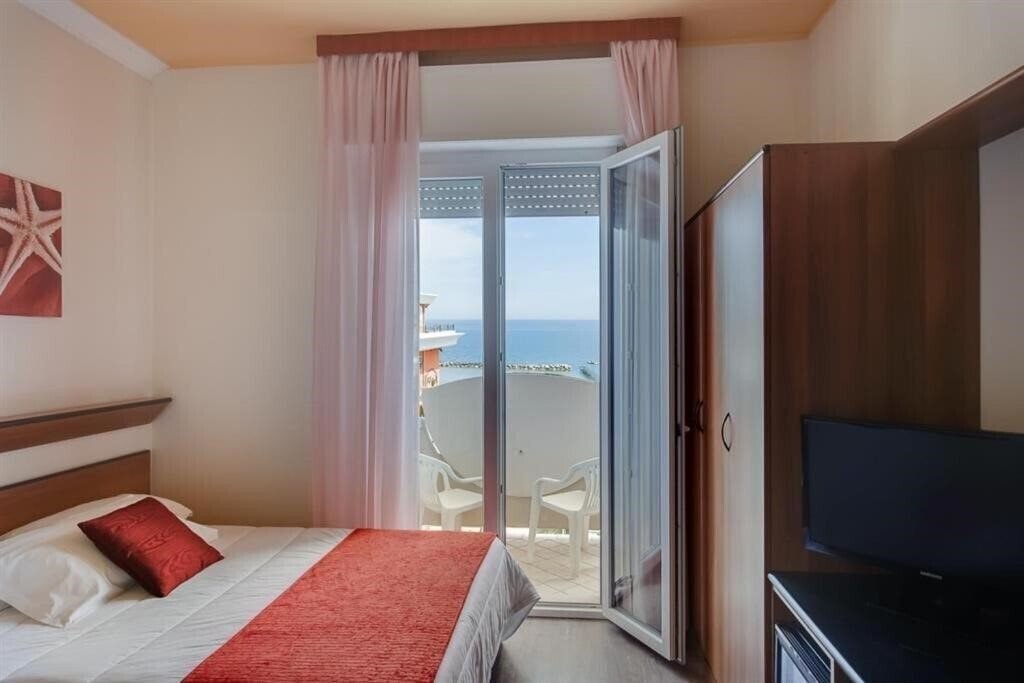 Картинка Campeador 3*