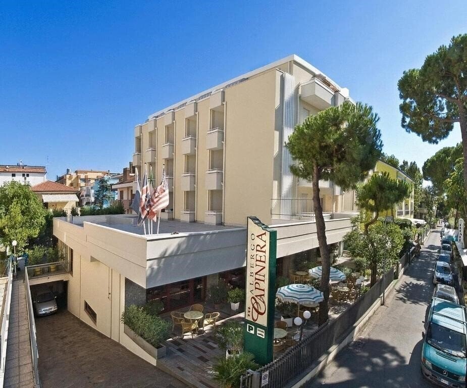 Готель Capinera (Miramare) 3*