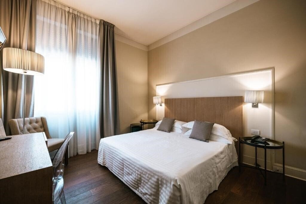 Изображение De La Ville Hotel 4*