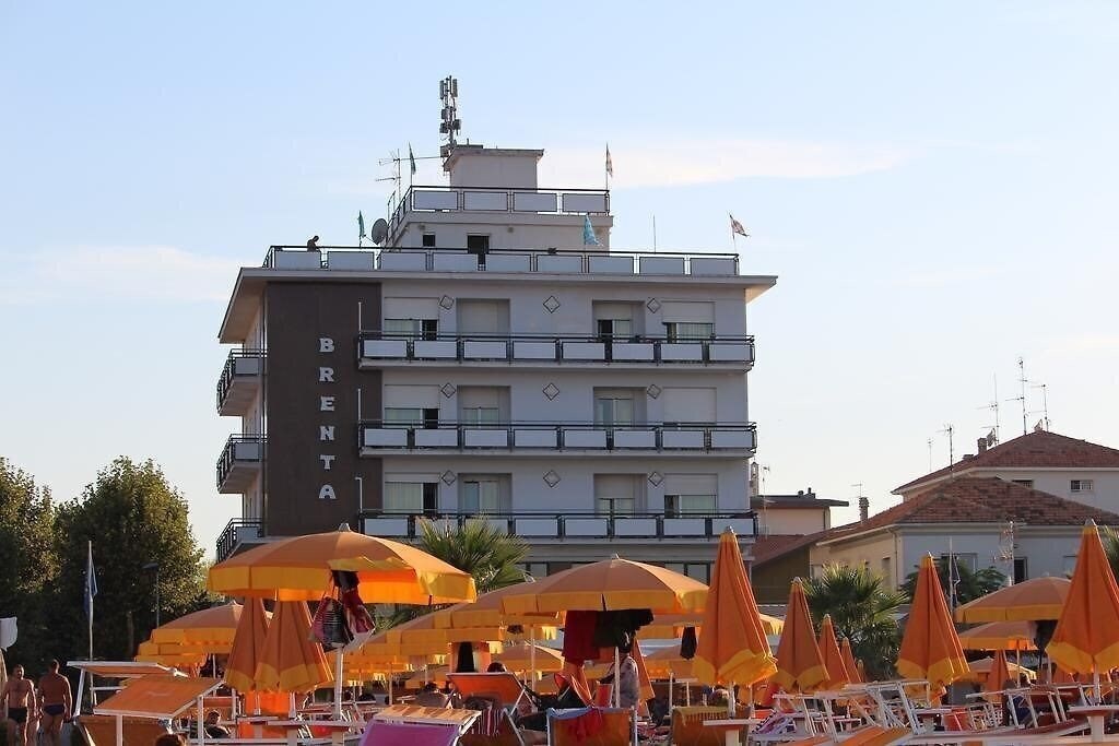 Готель Brenta (Rimini) 3*