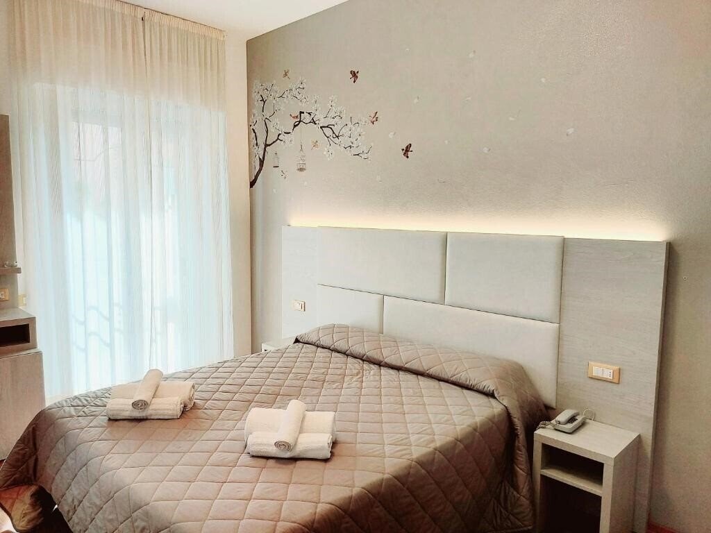 Фото Monica (Rimini) 3*