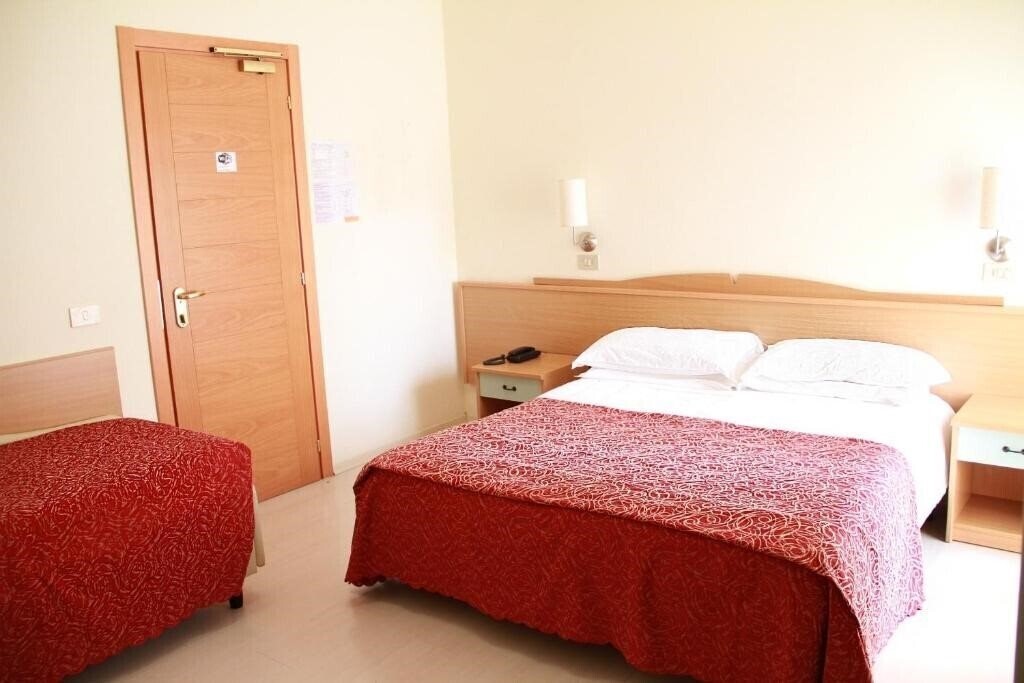 Фото International (Cattolica) 3*