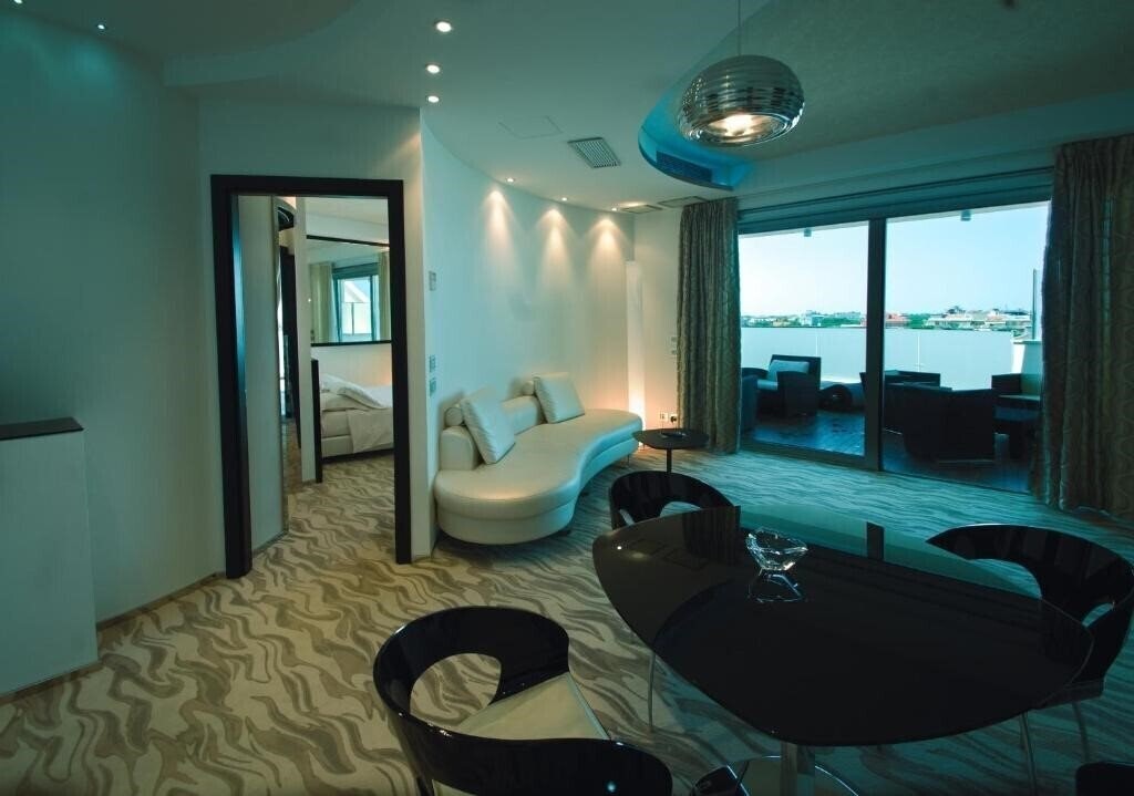 Фото Hotel Premier & Suite (Milano Marittima) 5*