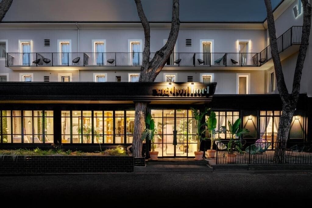 Готель Hotel Vagabond 3*