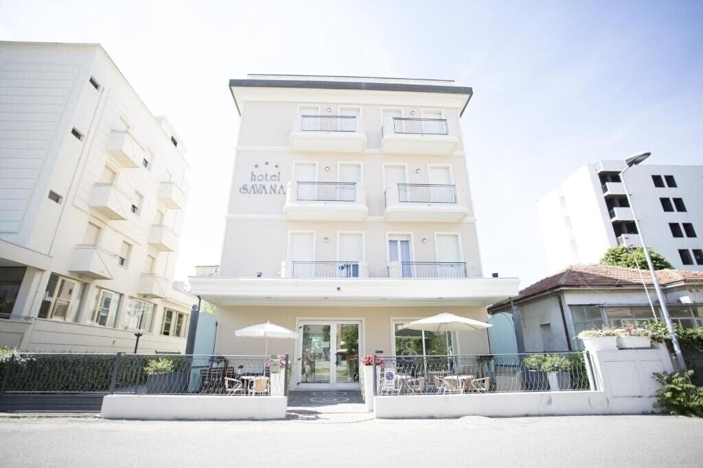 Готель Savana (Miramare) 3*