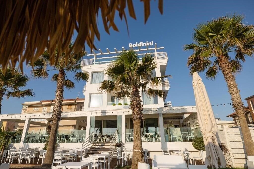 Изображение Baldinini 4*