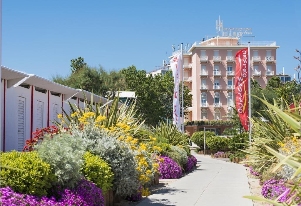 Готель Hotel Milton Rimini 4*