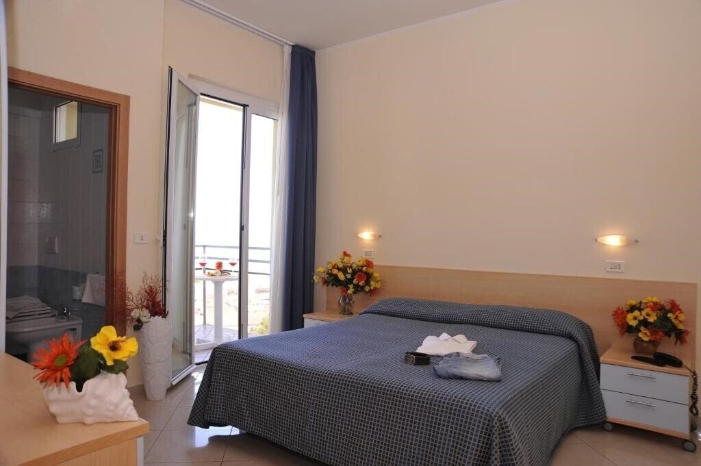 Готель Hotel Fantasy 3*