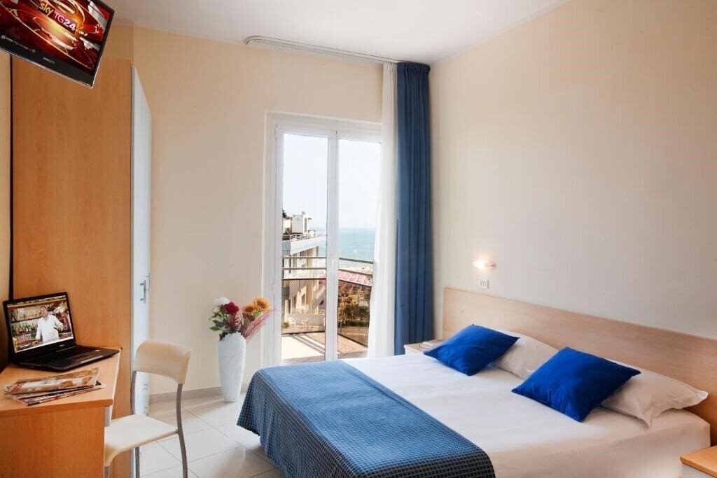 Фото Hotel Fantasy 3*