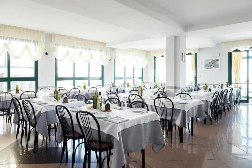 Фотография Hotel Emilia 3*