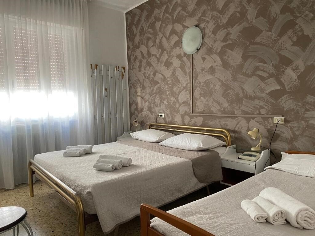 Фотографія Hotel Villa Mirna 2*