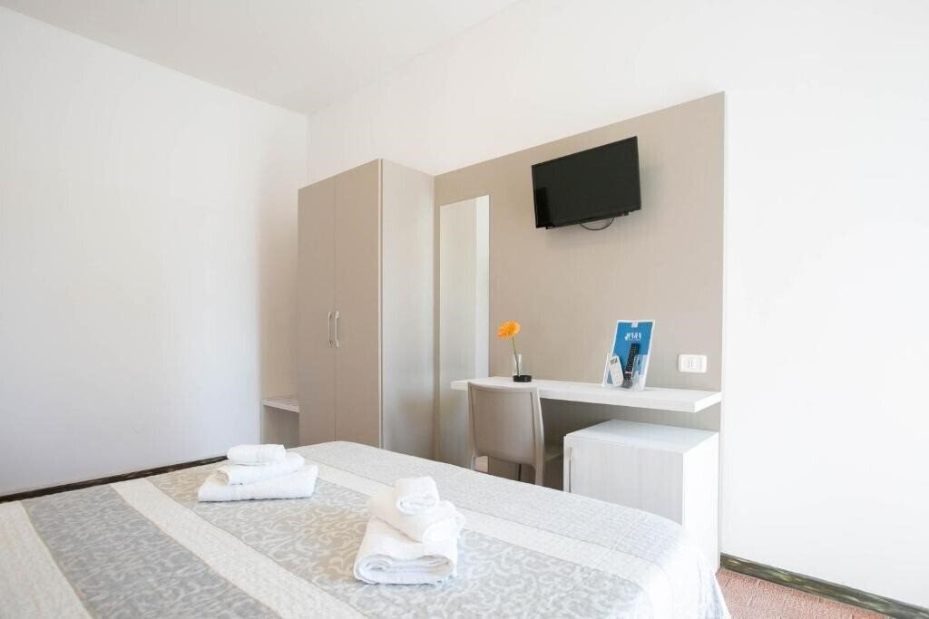 Фото Hotel Mara 2*