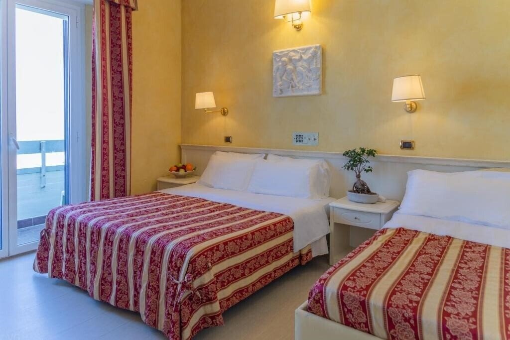 Фото Executive La Fiorita 4*