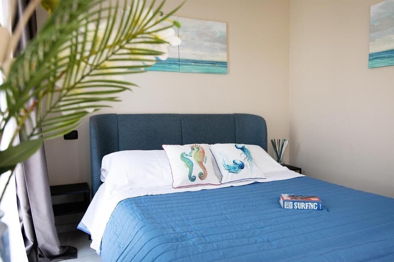Отель Hotel Noah Beach 3*