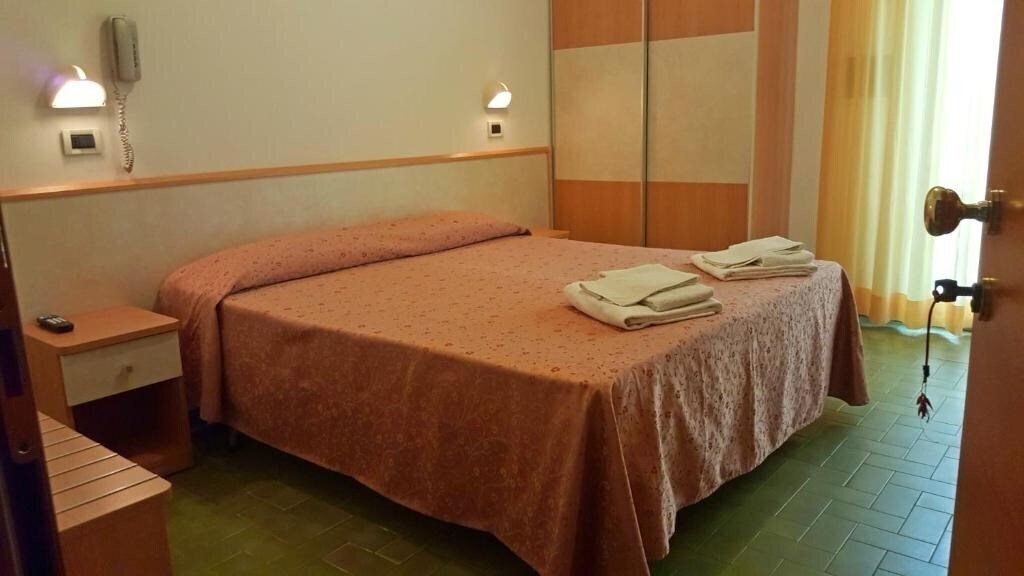Фото Hotel St. Moritz 3*