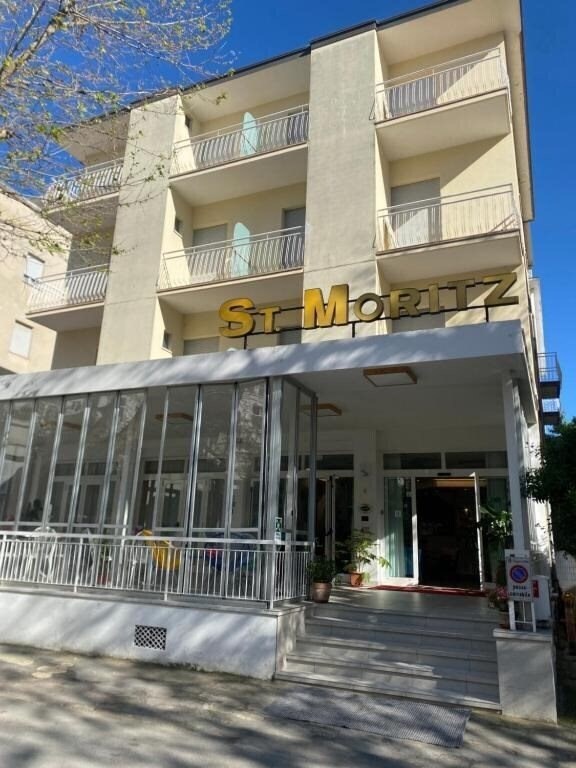 Отель Hotel St. Moritz 3*