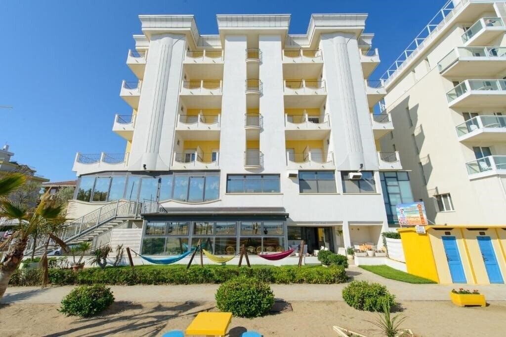 Готель Zeus 3*