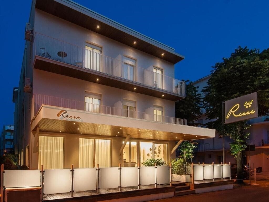 Готель Hotel Ricci 2*
