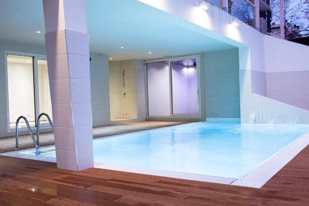 Фотографія L'Hotel 3*