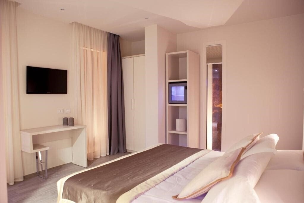 Картинка L'Hotel 3*