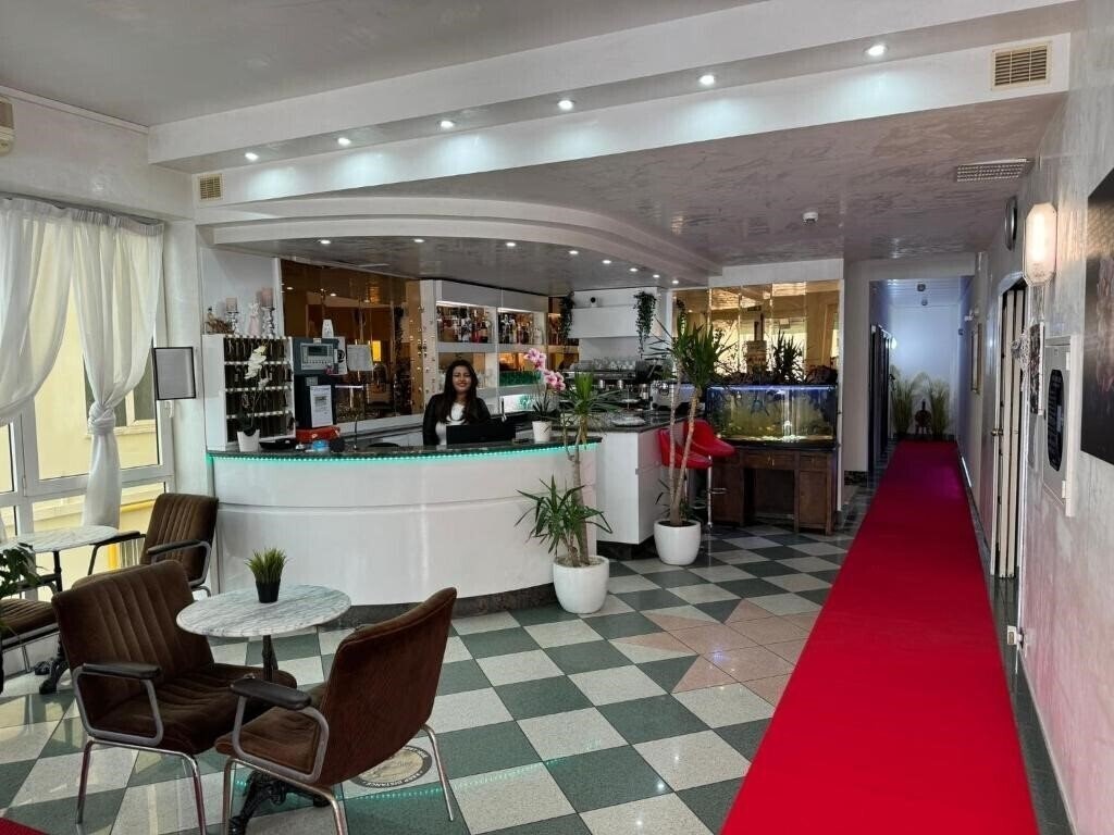 Готель Liston 3*